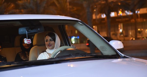arabia-saudita-donne